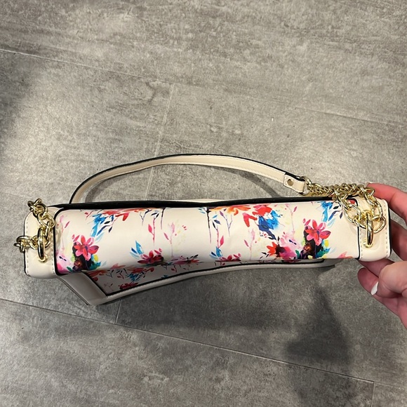 Steve Madden Floral Shoulder Bag - Picture 8 of 10